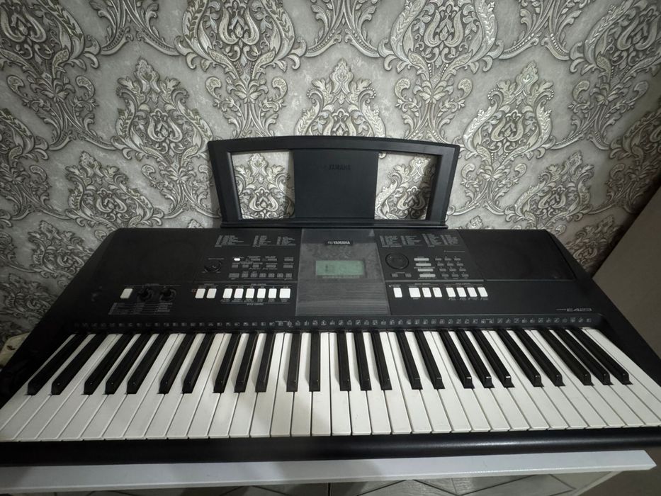 Синтезатор/Yamaha PSR-E423