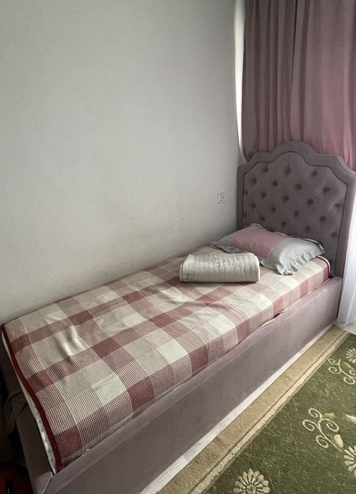 Односпальная кровать