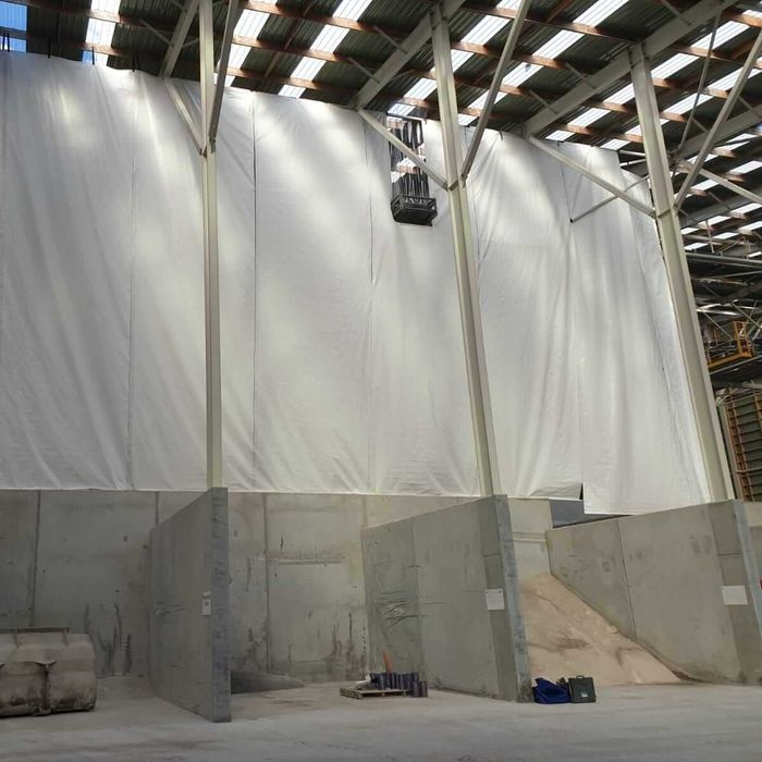 Билборд винил 224 кв.м. БЯЛ 70м на 3,20м ламиниран без печат 280гр./кв