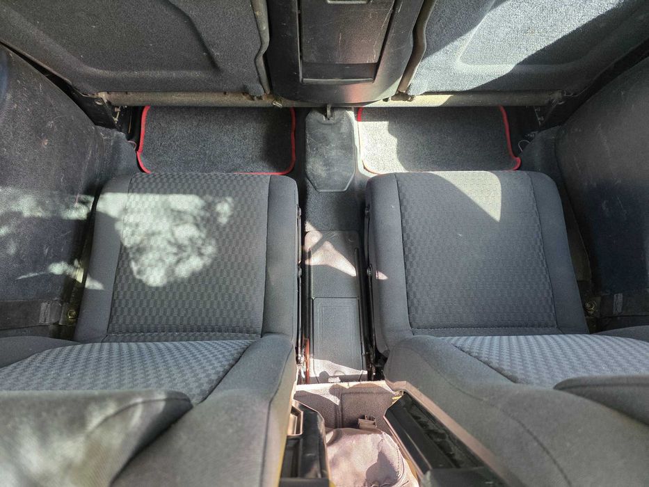 Автомобиль Opel Zafira