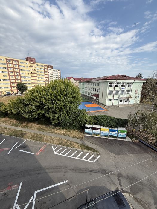 Apartament 2 camere de închiriat