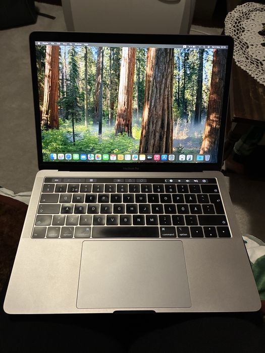 Macbook pro 2018 256