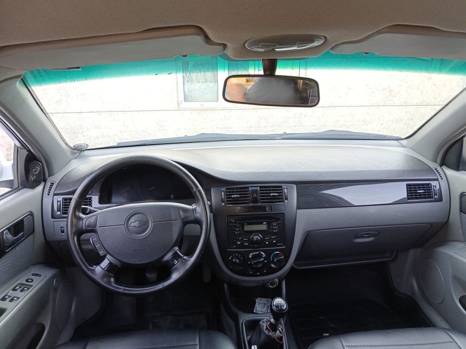 Lasetti 1.8  2011  2-pozitsya