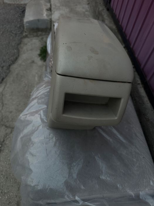 Продам запчати на камри 40