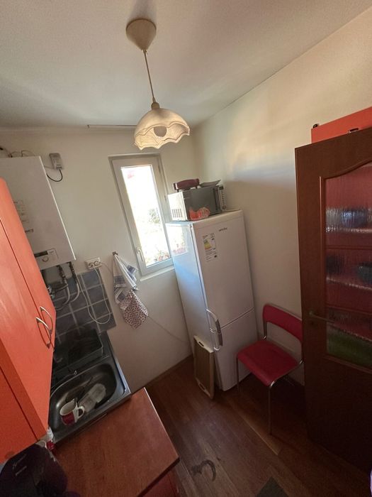 Inchiriez garsoniera