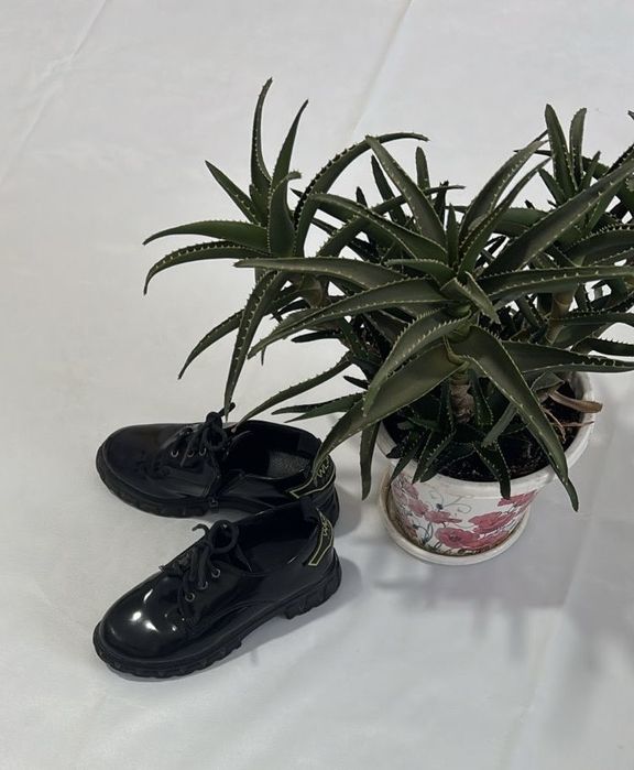 Продам обувь для девочки