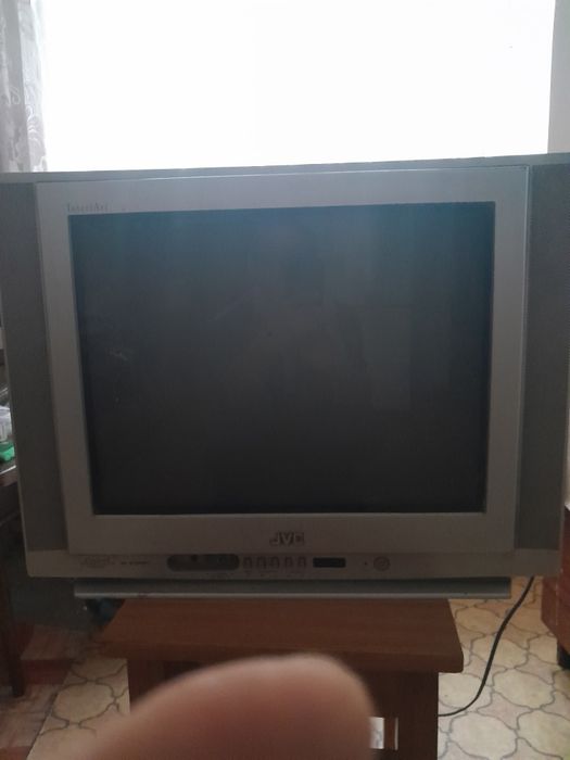 Телнвизор JVC б.у. без пульта