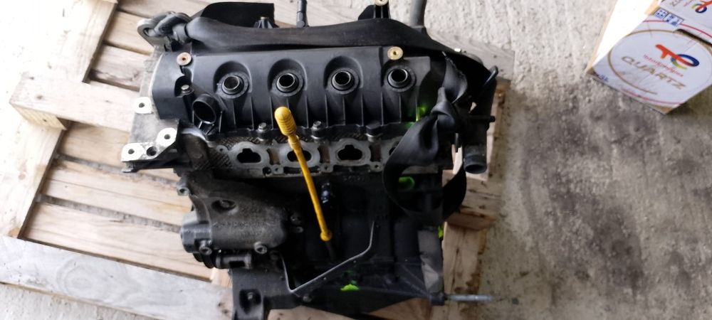 Vând motor Renault,1,2 benzina,16 valve,75 cp