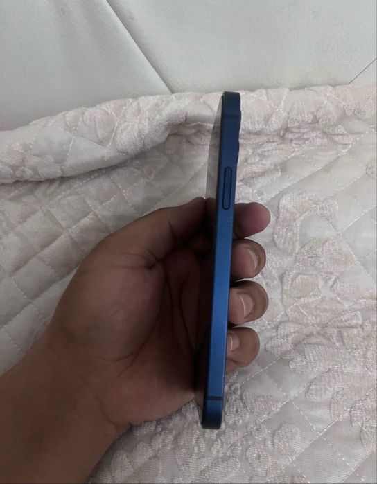 iPhone 12 Продам или обменяю акб 80%