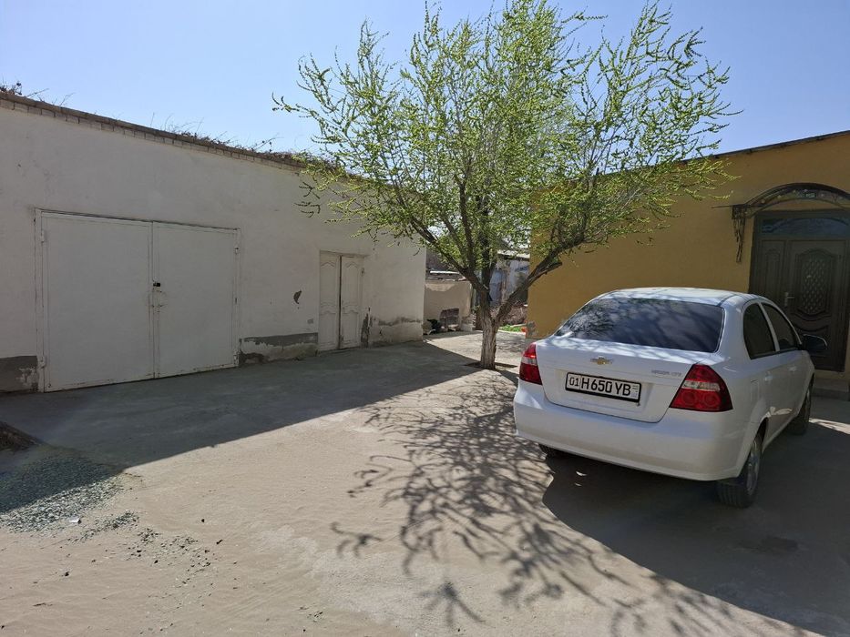 4 Xonali dom sotiladi