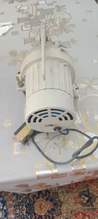 Мотор от швейной машинки