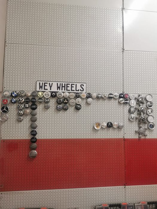 Prezoane si piulite inele ghidaj embleme roti