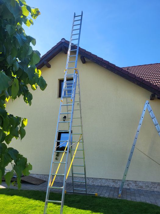 Închiriez scară 3x15 trepte 12 m lungime