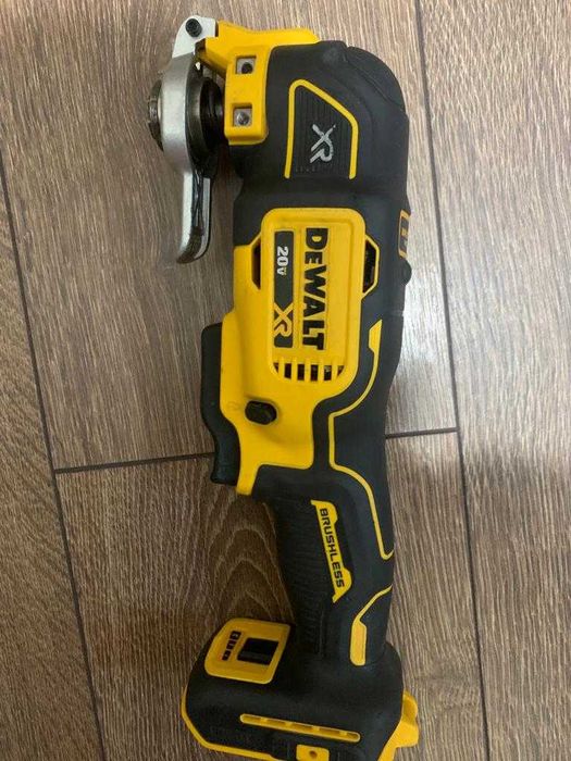 Многофункциональный инструмент DEWALT DCS356