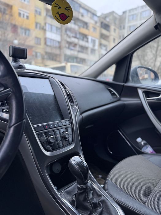 Opel Astra J 2.0cdti 165 коня, На части!!!