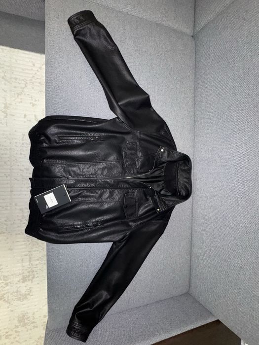 Продам новую кожанку