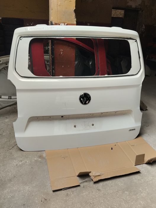 Задна врата багажник за VW transporter 2025/2026год