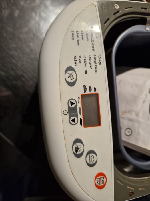 Aparat de facut pâine