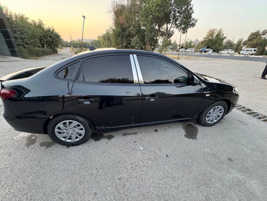 Hyundai avante ideal moshina