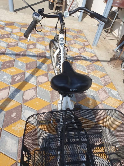 Vând bicicletă DAMA ,electrică GITANE. Motor Panasonic