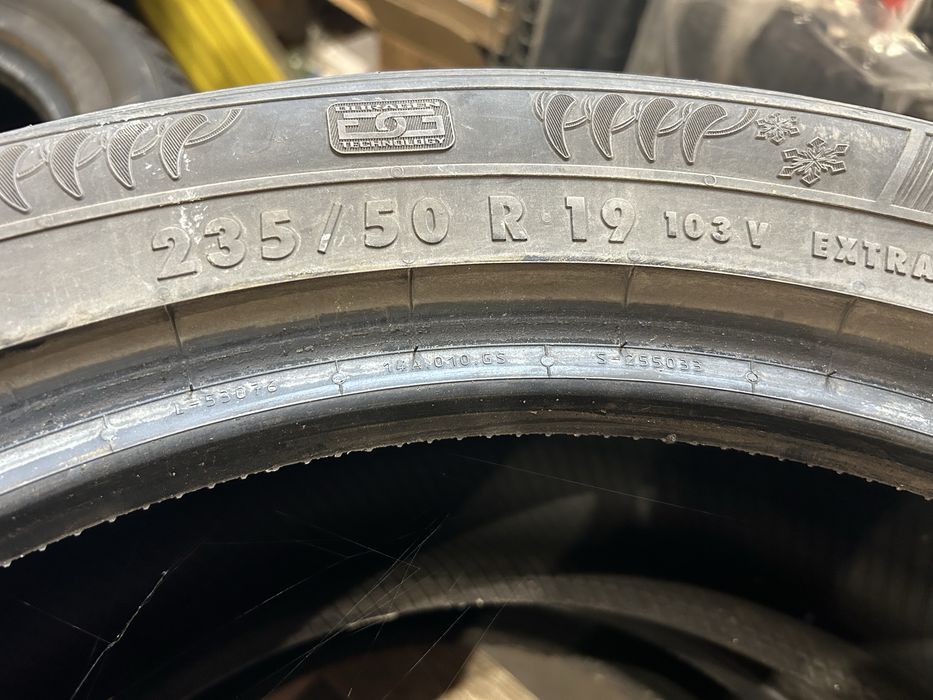 Зимни гуми 235/50/19 4 броя