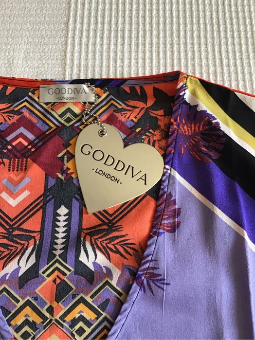 Дамска туника - многоцветна.