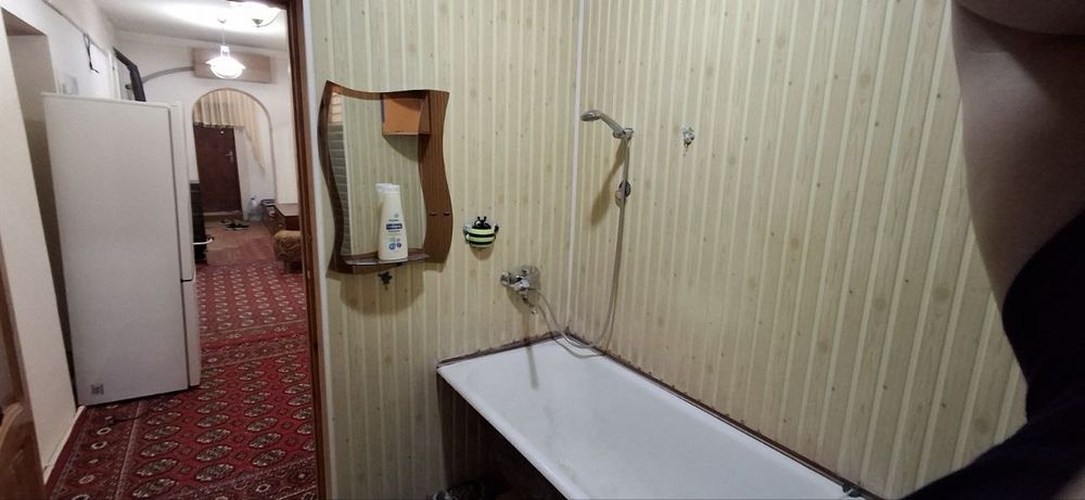 Урганч шахри маркази да 3хонали квартира ижарага бераман