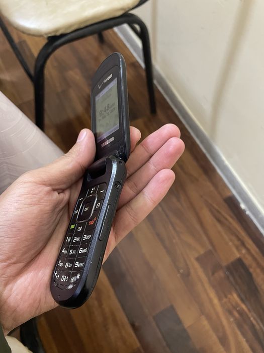 Samsung Verizon gusto 2  sotiladi arzon