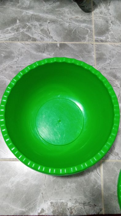 Продам тазик пластмасс