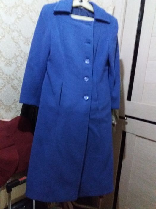Продаю шубы женские,пальто