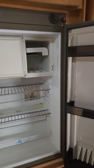 Продам холодильник для автодома