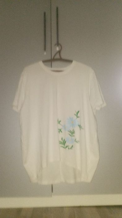 Отдам футболки для девочки