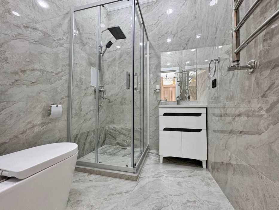 Ул, Чехова-Новостройка! Сдается новая 4-х комнатная квартира в центре!