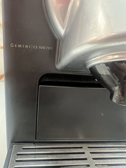 Кафемашина  Nespresso Gemini Cs 100 Pro