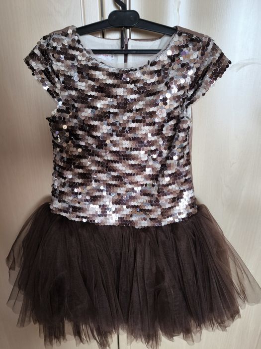 Нарядное платье для девочки