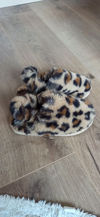 Домашни пантофи с пухкава подплата. Детски.