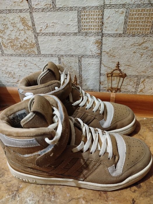 Продам кроссовки зимние