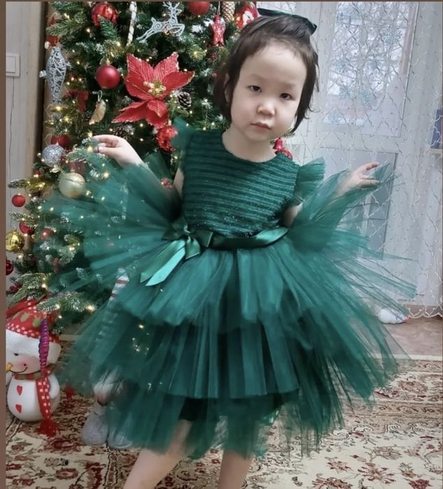 Продам нарядное платье.