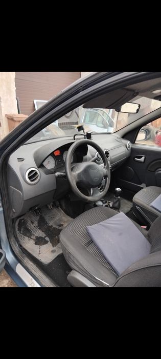 Vând Dacia logan an 2007