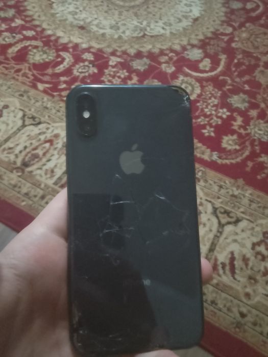 продается Айфон Х