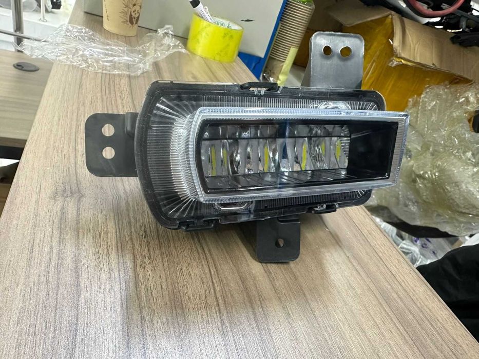 Geely Coolray передняя левая ДХО