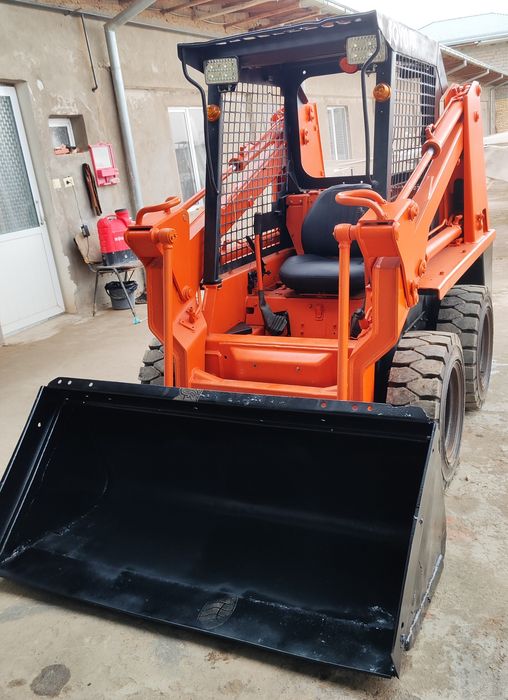 Мини погрузчик Тойота 8СДК сотилади.