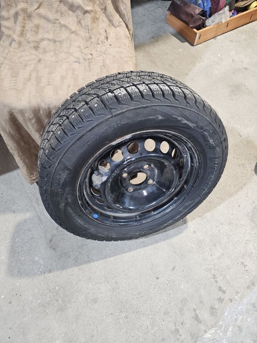 Продам Шины с дисками