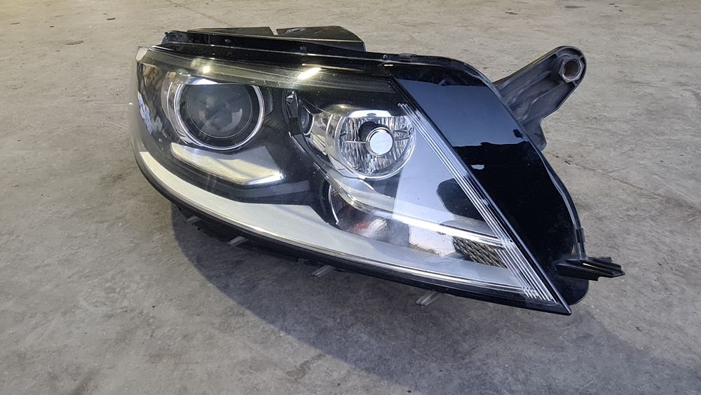 Far dreapta vw passat CC cu xenon an 2016 facelift cod 3C8941032H