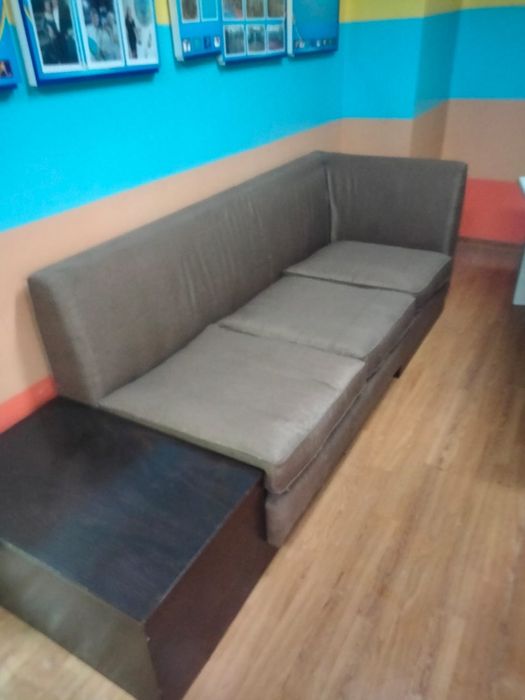 Срочна продаю диван