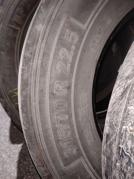 Гуми за камиони 22.5