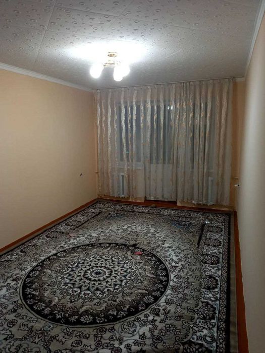 Kvartira Sheriklikka 2ta qiz bola kk Farxodski bozor yonida kvartira