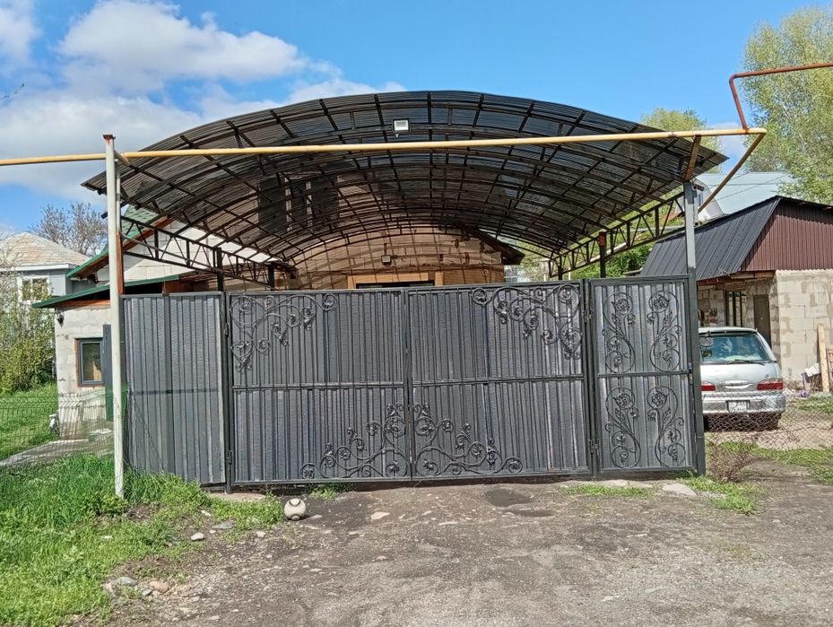 Продам дом в городе Иссык улица Орджоникидзе дом 17 Б