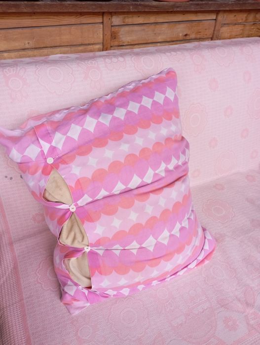 Продам подушку перовую