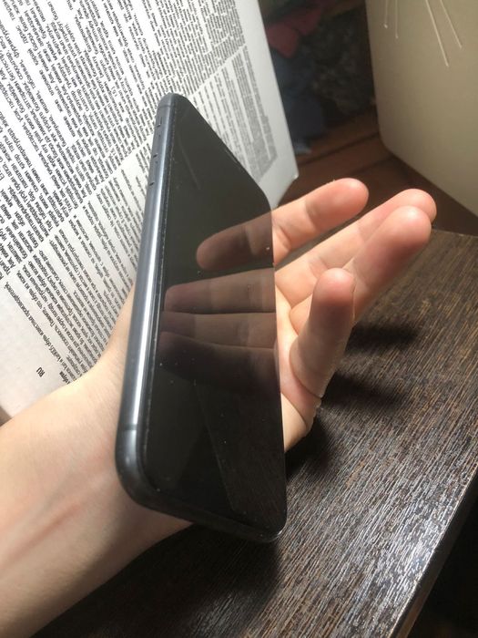 iPhone 11 со всеми документами